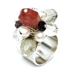 Cherry quartz, prehnite/iolite, white pearl and silver[2801]