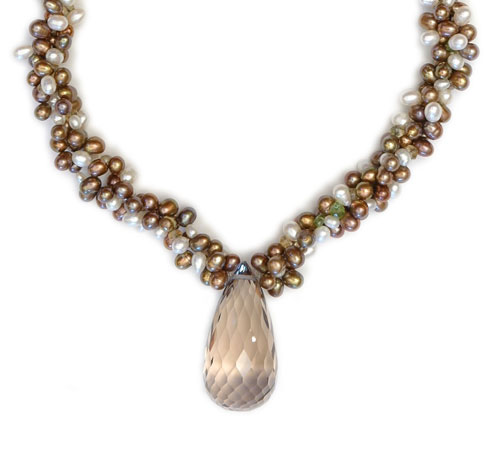 Twisted pearl Necklace