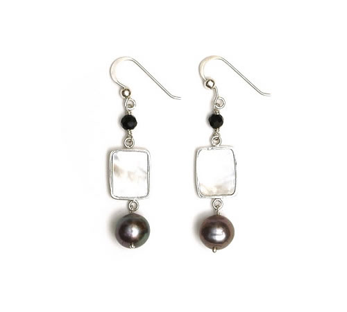 Drop earring Drop earring