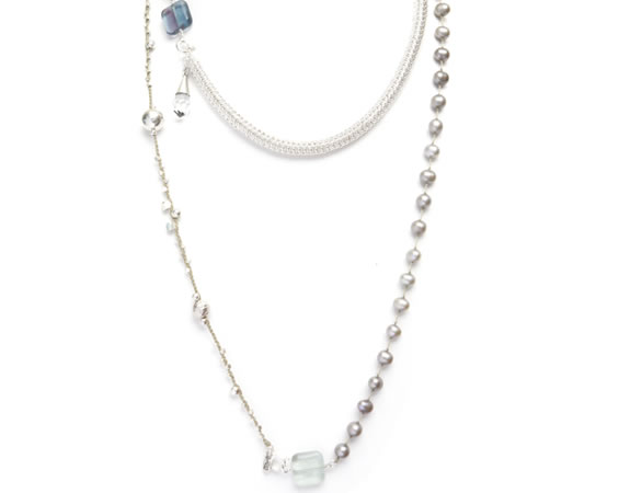 Long mixed necklace Long mixed necklace