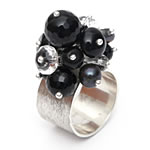 Onyx, black pearls and clear cut crystal[8106]