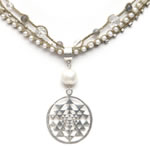 Medallion Necklace [NK-976]